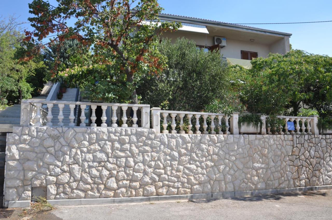 Apartmani Karla Klenovica Exterior foto